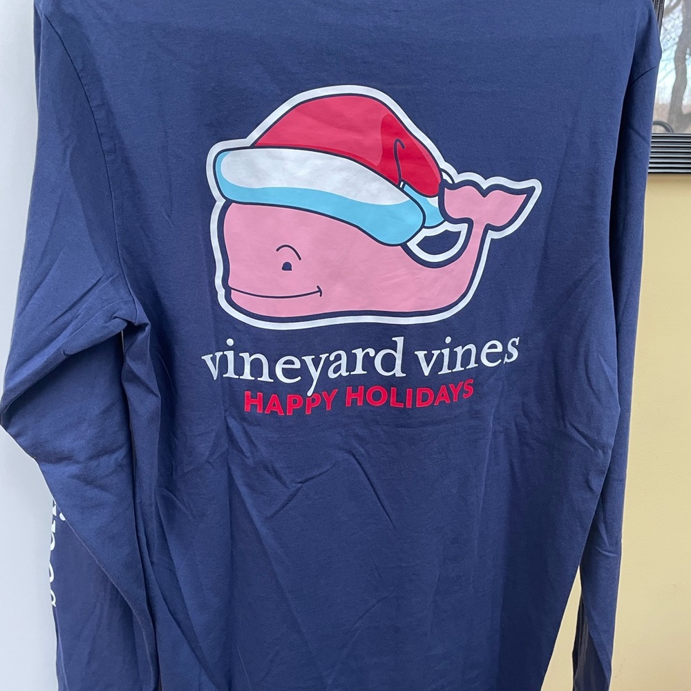 Great Christmas gift Vineyard Vine navy blue  shirt.  Never worn.